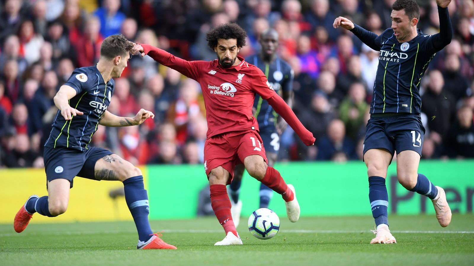 
                <strong>Mohamed Salah (Ägypten)</strong><br>
                Geburtsdatum: 15. Juni 1992Verein: FC LiverpoolPosition: FlügelstürmerTitel 2018: Torschützenkönig (32 Tore) und Spieler der Saison der Premier LeagueWM-Einsätze/-Tore: 2/2
              