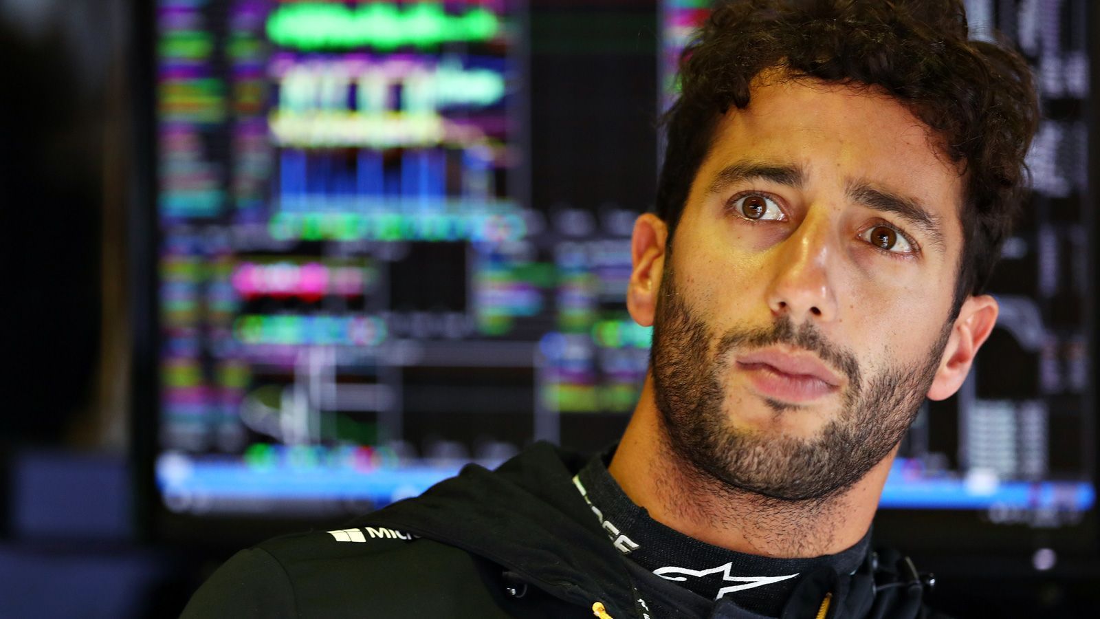 
                <strong>Platz 9: Daniel Ricciardo</strong><br>
                Nach dem Ausfall beim Saisonstart lief der Renault am Sonntag einwandfrei. Daniel Ricciardo hat das Talent für mehr, doch die Pace des französischen Teams reicht lange nicht aus, um die Spitze anzugreifen. Ricciardo ist mit einem funktionierenden Boliden immer für Punkte gut, ohne glückliche Umstände ist jedoch nicht mehr drin.
              