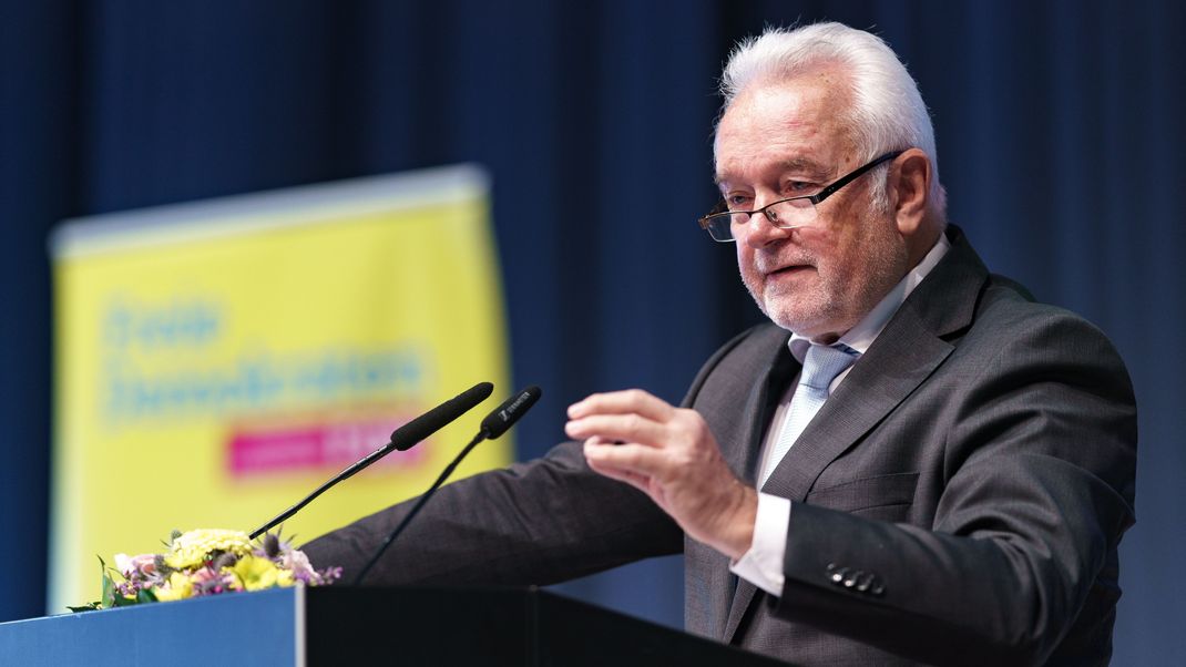 Kubicki hatte nach den schlechten Wahlergebnissen in Sachsen und Thüringen behauptet, die Ampel habe ihre Legitimation verloren.