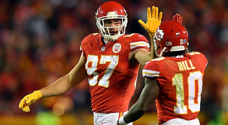 
                <strong>Platz 4 in der AFC: Kansas City Chiefs (8-6)</strong><br>
                Week 16: at Miami DolphinsWeek 17: at Denver Broncos (Division-Gegner sind jeweils gefettet)Die Chiefs befinden sich mit den Chargers und den Raiders im Kampf um die Spitze der AFC West.
              