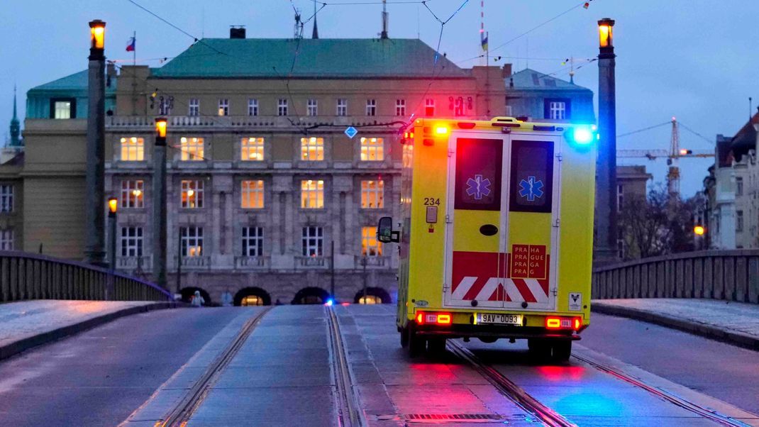 Der Tod von 14 Menschen an der Karls-Universität in Prag erschüttert ganz Tschechien.