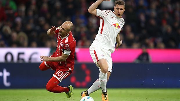 
                <strong>Willi Orban (RB Leipzig)</strong><br>
                Der RB-Kapitän erlebt in München einen sehr kurzen Arbeitstag. Orban zieht in der zwölften Minute gegen den durchgebrochenen Arjen Robben kurz vor der Strafraumgrenze als letzter Mann die Notbremse und muss mit Rot vom Platz. Bringt seine Mannschaft somit früh auf die Verliererstraße, denn das Spiel ist ab dem Zeitpunkt entschieden. ran-Note: 4
              