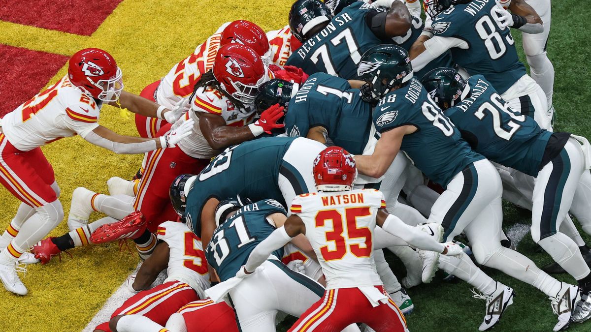NEW ORLEANS, LA - FEBRUARY 09: QB Jalen Hurts 1 of the Philadelphia Eagles gets a tush push for a touchdown during Super Bowl LIX between the Kansas City Chiefs and the Philadelphia Eagles on Sunda...