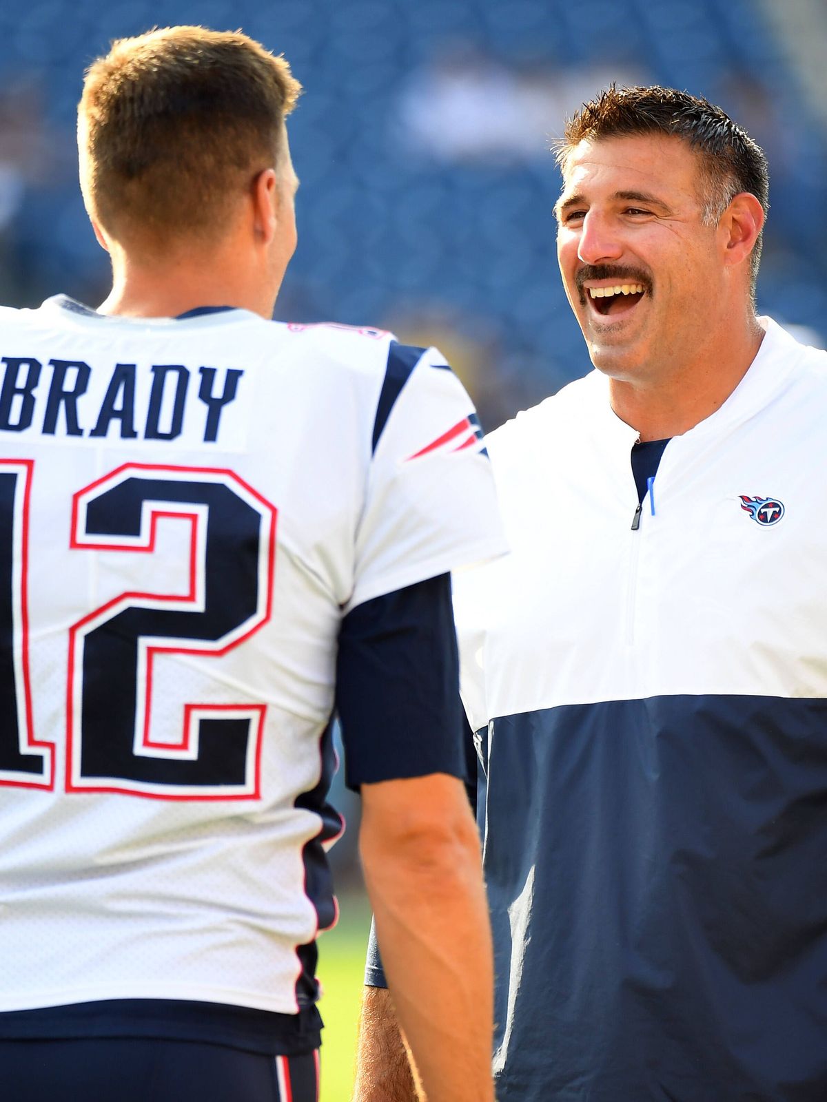 NFL, American Football Herren, USA Preseason-New England Patriots at Tennessee Titans, Aug 17, 2019; Nashville, TN, USA; New England Patriots quarterback Tom Brady (12) talks with Tennessee Titans ...