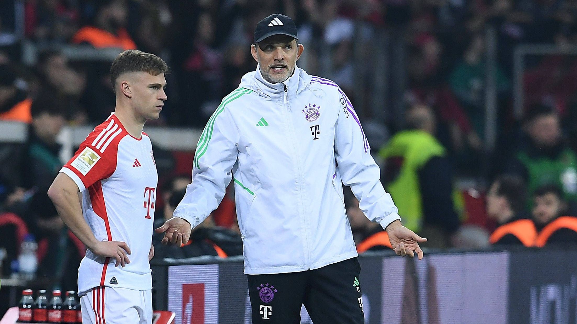 <strong>Joshua Kimmich (FC Bayern)</strong><br>Der Mittelfeldspieler ersetzt Pavlovic nach 60 Minuten auf der Sechs. Aufgrund seiner Position mit viel Ballbesitz, aber ohne Ertrag. <strong><em>ran</em>-Note: 4</strong>