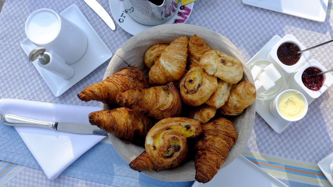 In die "Original französischen Buttercroissants“ der Aldente GmbH können möglicherweise metallische Fremdkörper gelangt sein. (Symbolbild)