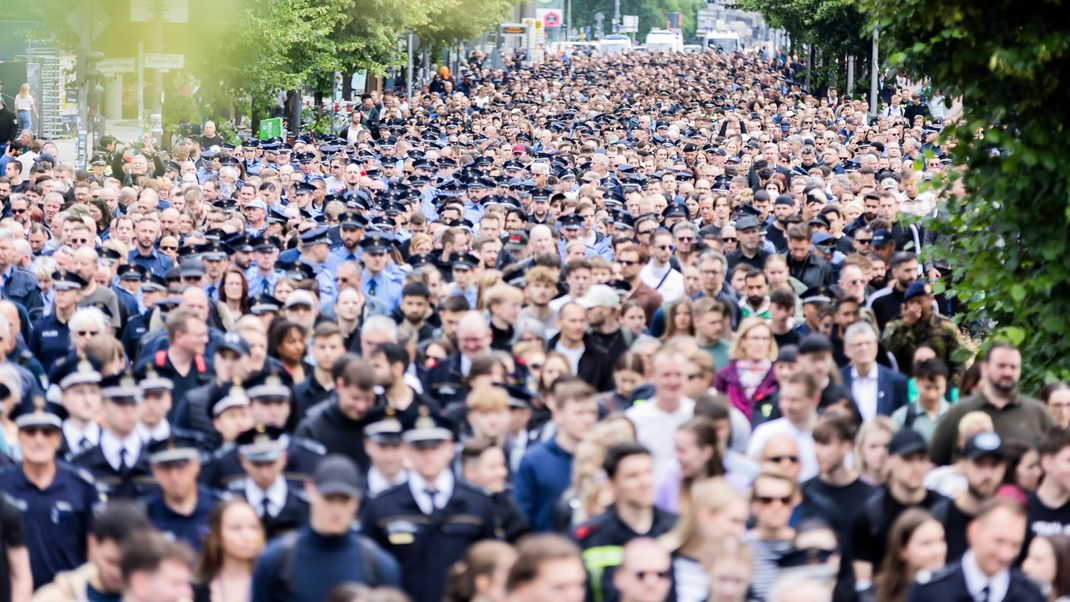 Auch Tausende Polizist:innen waren auf den Straßen.