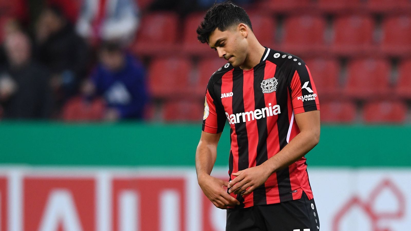 
                <strong>Verlierer: Nadiem Amiri</strong><br>
                Sein letzter Einsatz bei der Nationalmannschaft ist genau ein Jahr her: Am 11. November 2020 bestritt Amiri das Freundschaftsspiel gegen Tschechien. Danach wurde der Mittelfeldspieler von Bayer Leverkusen nicht mehr nominiert – weder von Löw noch später von Flick. Selbst in Leverkusen ist er meist nur noch Reservist. Eine baldige Rückkehr in die Nationalmannschaft scheint kaum vorstellbar.  
              