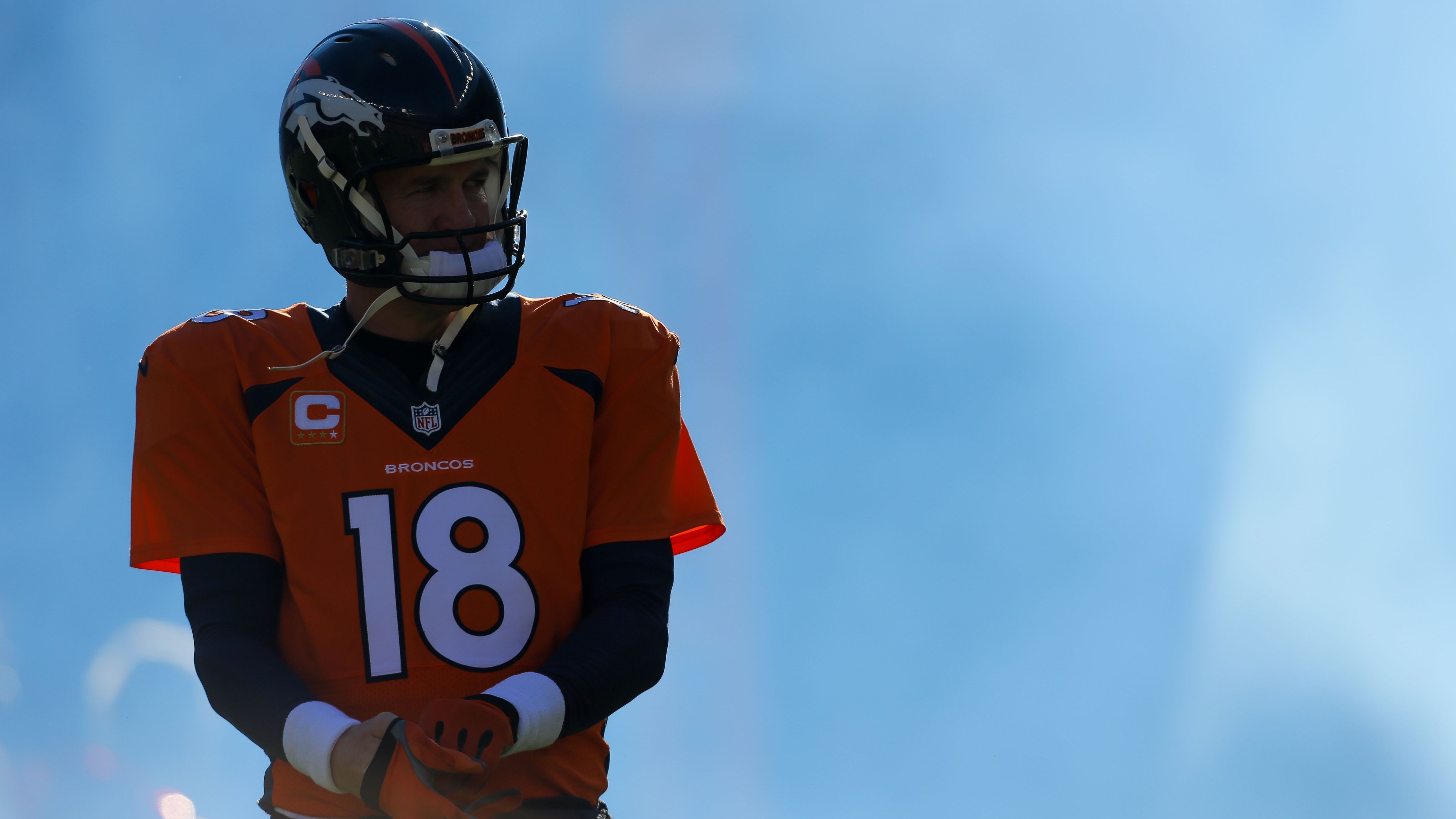<strong>Denver Broncos: Peyton Manning (2014; 39 TDs)</strong><br>Es kann hier nur einen geben. Zum einen, weil Peyton Manning ein Ausnahmespieler war. Und zum anderen, weil die Broncos seit seinem Rücktritt keine Konstanz mehr auf der Quarterback-Position gefunden haben.
