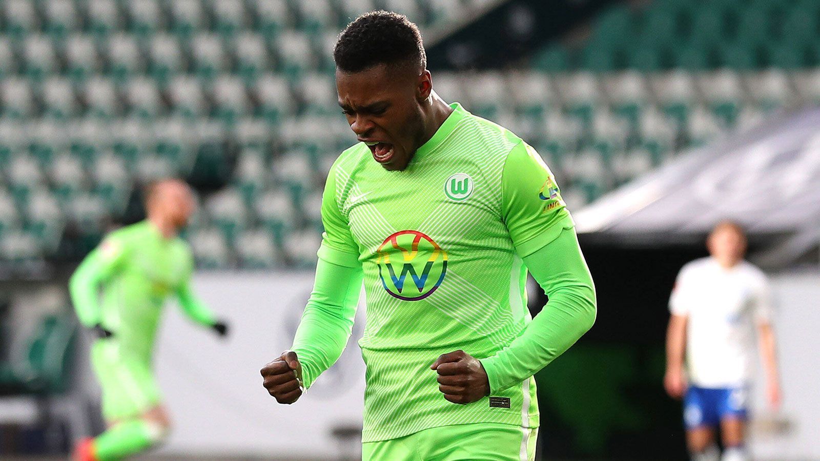 
                <strong>Abwehr: Ridle Baku (VfL Wolfsburg)</strong><br>
                Der 22-Jährige ist als Rechtsverteidiger gesetzt und leistet sich in der Defensive kaum Fehler, überzeugt aber vor allem in der gegnerischen Hälfte: Nach 25 Spielen kommt Baku auf fünf Treffer und bereitete vier weitere vor, nur Angreifer Wout Weghorst verzeichnete 2020/21 mehr Scorerpunkte in der Liga für die "Wölfe". Zudem setzte kein Spieler im deutschen Oberhaus häufiger zum Sprint an als der U21-Nationalspieler (775 mal).
              