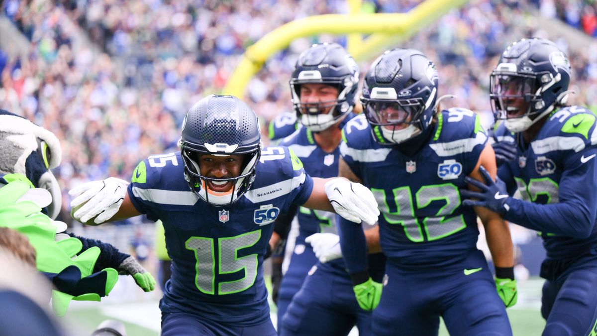 NFL, American Football Herren, USA New Orleans Saints at Seattle Seahawks Sep 21, 2025; Seattle, Washington, USA; Seattle Seahawks wide receiver Tory Horton (15) celebrates after scoring a 95 yard ...