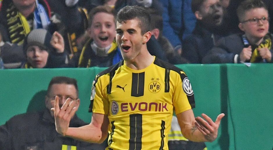 
                <strong>Christian Pulisic</strong><br>
                Christian Pulisic: Der Shooting-Star ist in Hälfte eins komplett abgemeldet. Ist Pulisic am Ball, ist sofort ein Blau-Weißer da, der ihm auf den Füßen steht. Nach der Pause ist er dann plötzlich da: Sein Tunnel für Lotte-Keeper Fernandez, der das 1:0 bedeutet, ist genau so gewollt. ran-Note: 3
              