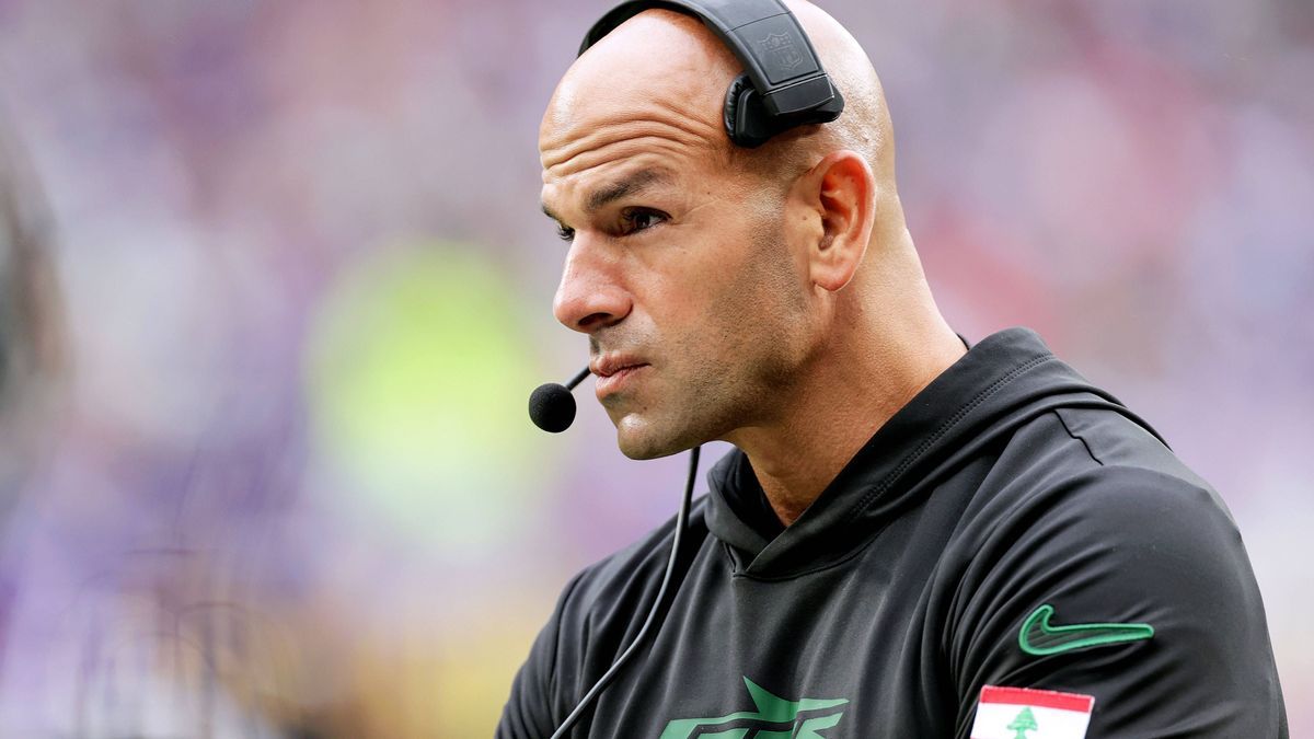 2024 NFL, American Football Herren, USA London Games, Tottenham Hotspur Stadium, London, England 6 10 2024 New York Jets vs Minnesota Vikings New York Jets head coach Robert Saleh during the game R...