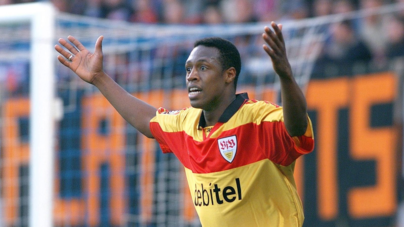 
                <strong>Pablo Thiam</strong><br>
                &#x2022; VfB Stuttgart: 1998 bis 2001 -<br>&#x2022; FC Bayern München: 2001 bis 2002<br>
              