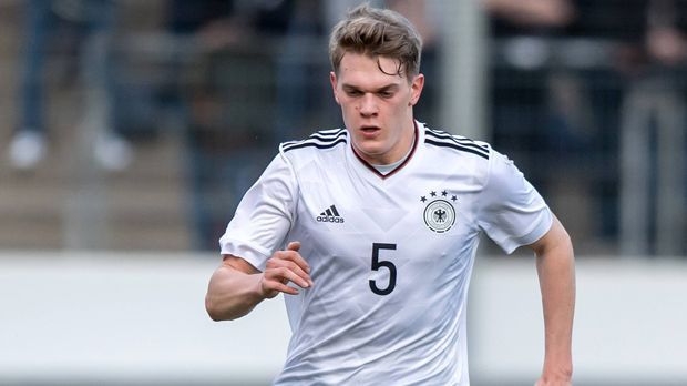 
                <strong>Abwehr - Matthias Ginter (Borussia Dortmund)</strong><br>
                Länderspiele: 18Tore: 1
              