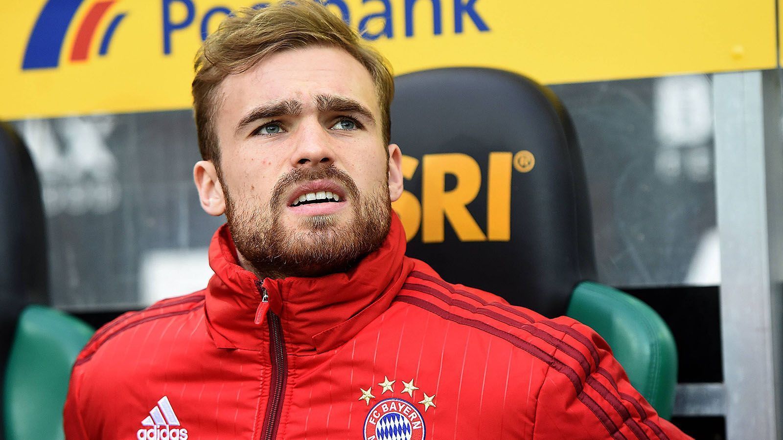 
                <strong>Jan Kirchhoff (2013/14 vom 1. FSV Mainz 05)</strong><br>
                Versuchte gleich zweimal, sich beim FC Bayern durchzusetzen und scheiterte. In seiner ersten Saison kam der gebürtige Frankfurter auf elf Einsätze. Nach nur einem halben Jahr ging Kirchhoff leihweise zum FC Schalke 04. Auch dort kam er verletzungsbedingt selten zum Einsatz. Im Sommer 2014 kehrte er zu den Münchnern zurück - aber das Verletzungspech blieb ihm weiterhin treu. Im Winter 2016 zog es ihn in die Premier League. Mittlerweile hat der heute 31-Jährige seine Karriere beendet und eine Trainerlaufbahn eingeschlagen.
              