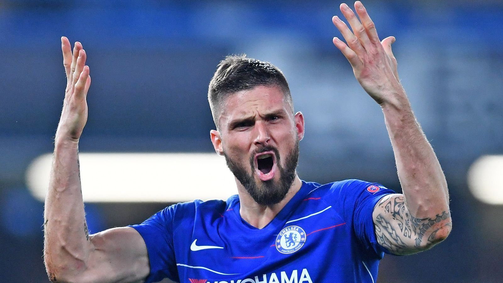 
                <strong>Olivier Giroud (FC Chelsea)</strong><br>
                Der französische Weltmeister hat erst fünf Pflichtspieleinsätze (191 Minuten) für den FC Chelsea in der laufenden Saison absolviert. Viel zu wenig, wie der 33-Jährige gegenüber "LE PELERIN" zugibt: "Ich für mich kann die Situation nicht akzeptieren, denn ich weiß, was ich auf dem Platz wert bin." Wie "Sportsnet 350"-Reporter Dan Riccio berichtet, könnte sein Weg in die Major League Soccer führen. Die Vancouver Whitecaps haben angeblich bereits Kontakt zu Giroud aufgenommen.
              