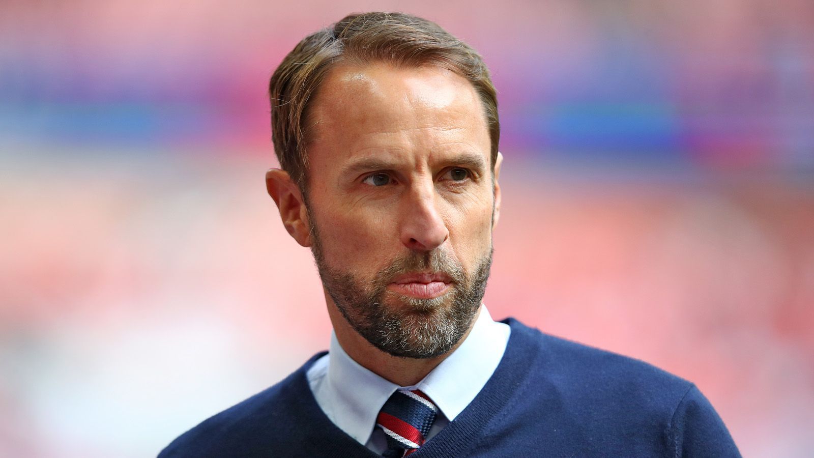 
                <strong>Gareth Southgate (Trainer England)</strong><br>
                1.) Lionel Messi2.) Cristiano Ronaldo3.) Virgil van Dijk
              