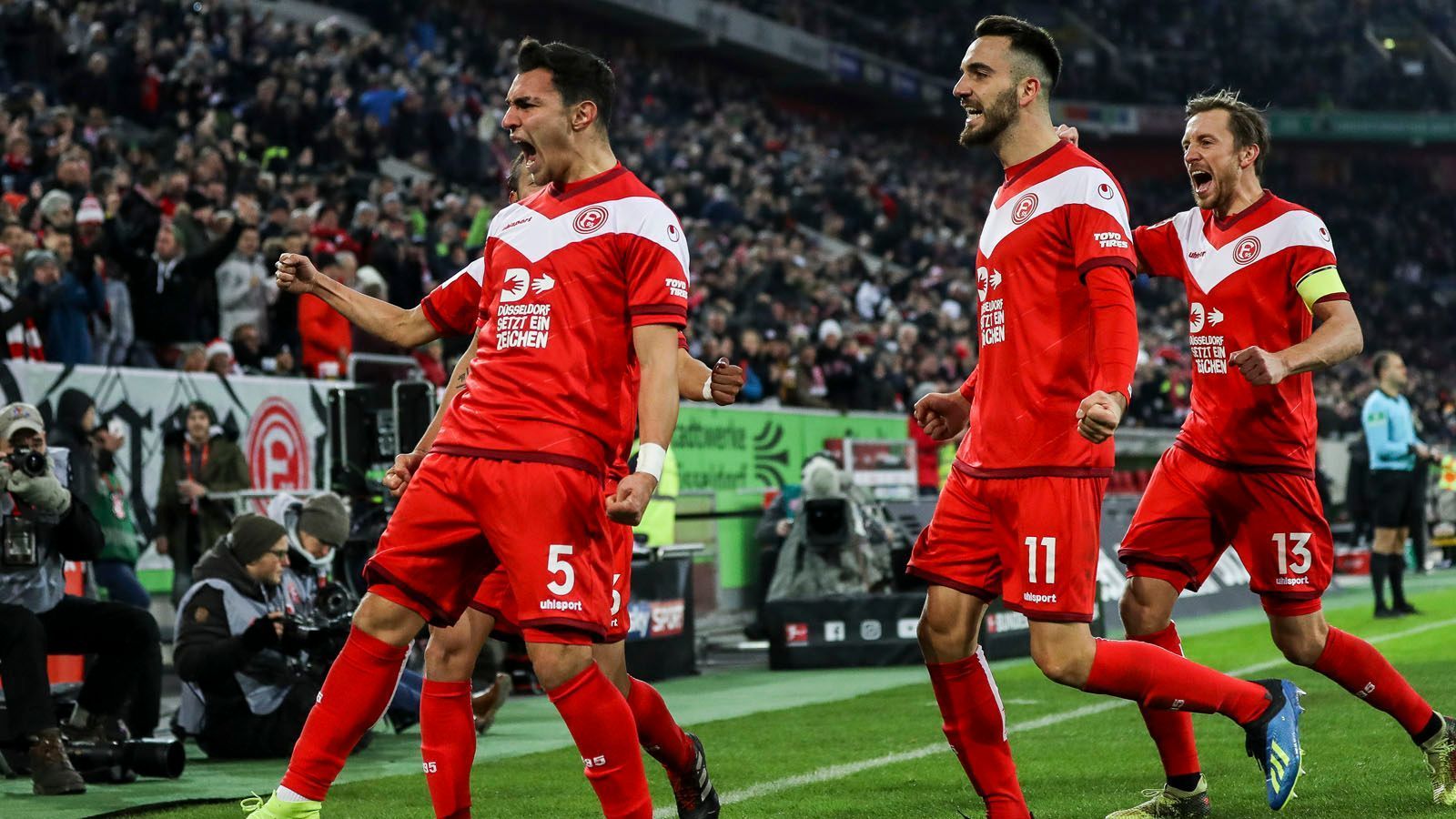 
                <strong>Fortuna Düsseldorf</strong><br>
                Wie schon in der Hinserie kann der Aufsteiger aus Düsseldorf vor allem den "Großen" wertvolle Punkte abknüpfen. Somit hat die Mannschaft von Friedhelm Funkel auch entscheidenden Anteil am Ausgang der Meisterschaft - und hält selbst die Klasse. 
              