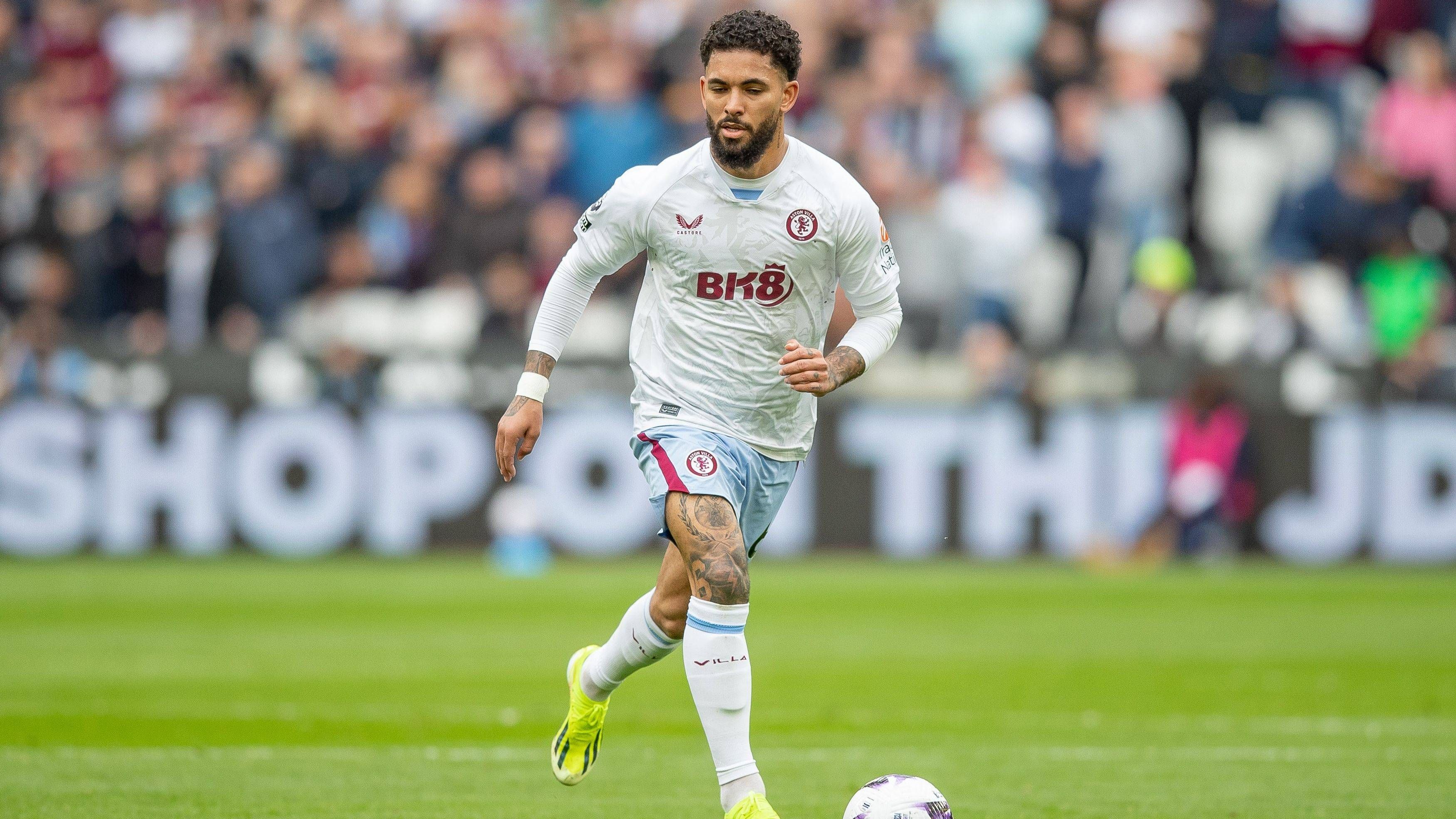 <strong>Platz 15 (geteilt): Douglas Luiz&nbsp;(Aston Villa)</strong><br>Marktwertsteigerung: 30 Millionen Euro<br>Aktueller Marktwert: 70 Millionen Euro<br>Position: Zentraler Mittelfeldspieler<br>Alter: 25 Jahre