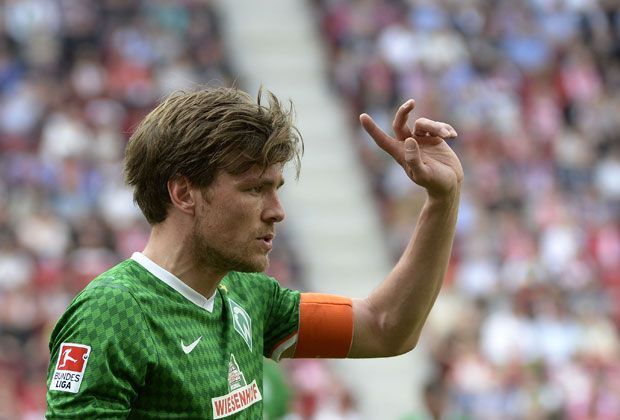 
                <strong>Werder Bremen - Clemens Fritz</strong><br>
                Seit drei Jahren ist Clemens Fritz der Spielführer bei Werder Bremen. Der Ex-Nationalspieler spielt bereits seit 2006 an der Weser und präsentiert sich meistens als verlässlicher rechter Verteidiger.
              