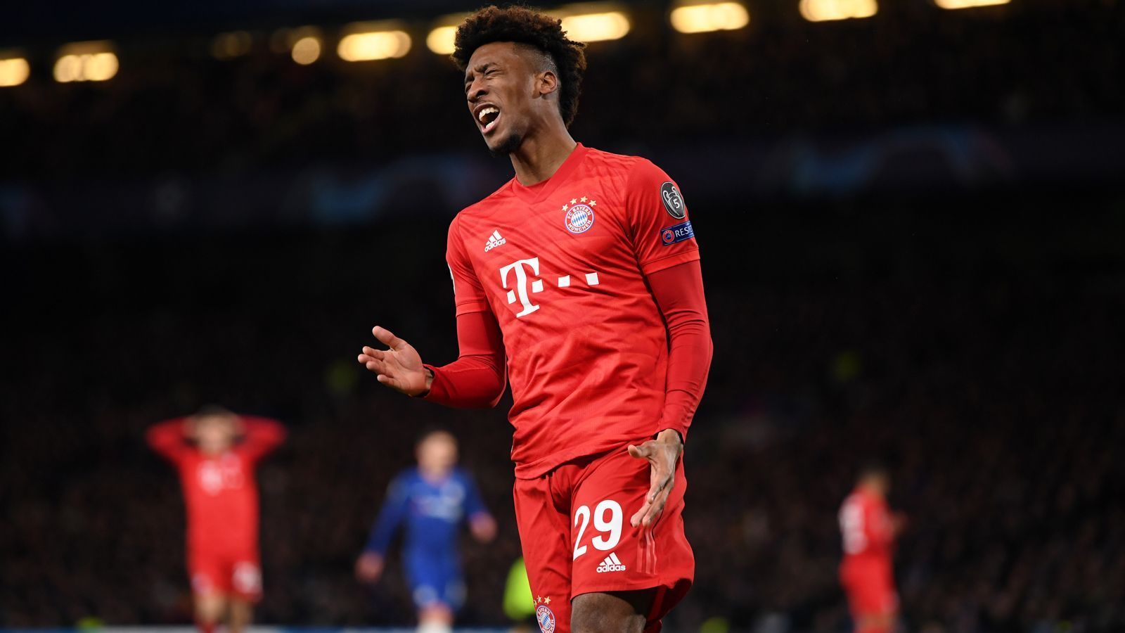 
                <strong>Kingsley Coman</strong><br>
                Zeigt auf rechts hin und wieder seine Fähigkeit im Eins gegen Eins, bringt seine Schnelligkeit aber zu selten ein. Auch in der zweiten Halbzeit selten zu sehen. Geht in der 64. Minute verletzt runter. ran-Note: 4
              