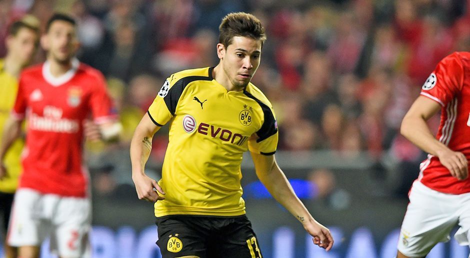 
                <strong>Raphael Guerreiro</strong><br>
                Raphael Guerreiro: Nicht ganz so präsent wie Nebenmann Weigl, einige Fehlpässe in die Spitze. Auch den Weg in den Strafraum sucht Guerreiro nicht so oft wie gewöhnlich. Tritt fast jeden BVB-Standard, allerdings eher mäßig. Wird in der 82. Minute durch Castro ersetzt. ran-Note: 3,5
              