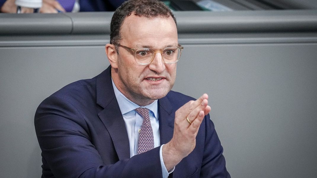 CDU-Politiker Jens Spahn fordert eine Beschränkung der Flüchtlingszahlen.