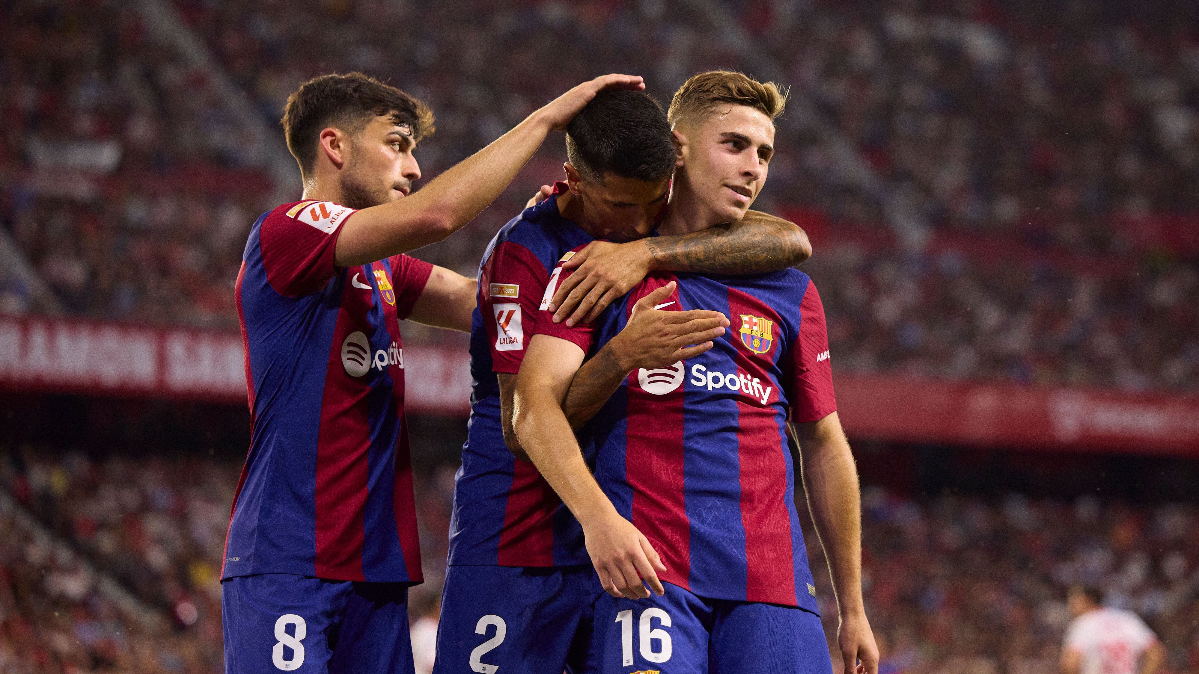 <strong>FC Barcelona (Spanien)</strong><br>Als Vizemeister ist auch Barca wieder mit dabei - und das mit einem deutschen Trainer! Hansi Flick wird in der kommenden Saison an der Seitenlinie der Katalanen stehen. Unter Xavi ging es 2024 bis ins Viertelfinale. Was ist mit dem ehemaligen Sextuple-Trainer der Bayern drin?