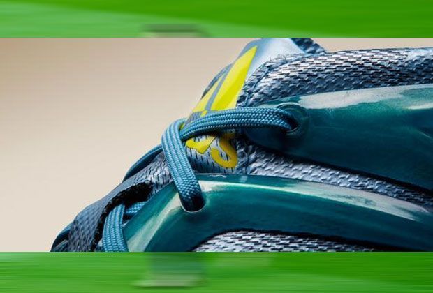 
                <strong>Mit diesem Schuh will Lionel Messi CL-Sieger werden</strong><br>
                Im Halbfinale besiegte der FC Barcelona den FC Bayern und sicherte sich damit das Ticket für das Finale 2016 in Berlin. Dabei erzielte Messi zwei Treffer. Im Endspiel wartet nun etwas überraschend Juventus Turin. 
              