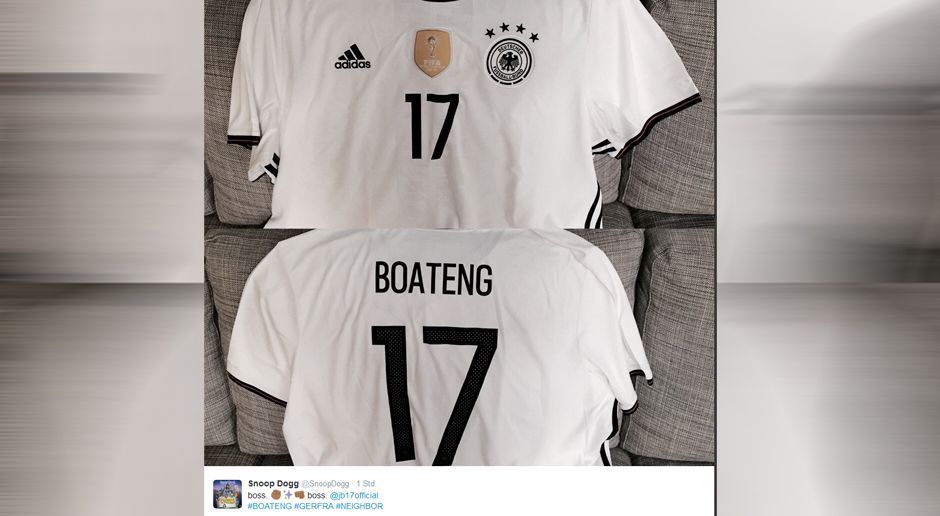 
                <strong>Snoop Dogg</strong><br>
                Auch wenn Snoop Dogg - US-amerikanischer Rapper - nun wahrlich kein Fußballstar ist, sollte dieser "Tweet" nicht untergehen. Zum Spiel Deutschland gegen Frankreich trägt Calvin Cordozar Broadus, Jr., wie Snoop Dogg bürgerlich heißt, das Trikot von Jerome Boateng. Auch die Hashtags "#boss" und "#neighbor" beweisen, dass der Rapper sich Boateng und so auch die deutsche Nationalmannschaft unterstützt.
              