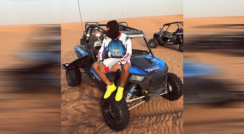 
                <strong>Leon Bailey</strong><br>
                Bayers Winterneuzugang Leon Bailey genießt die spielfreie Zeit in den Vereinigten Arabischen Emiraten. Mit dem Quad geht es durch die Wüste.
              