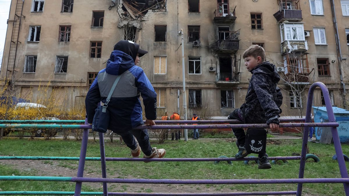 Aufwachsen inmitten des Krieges: So sieht die Realität tausender Kinder in der Ukraine aus.