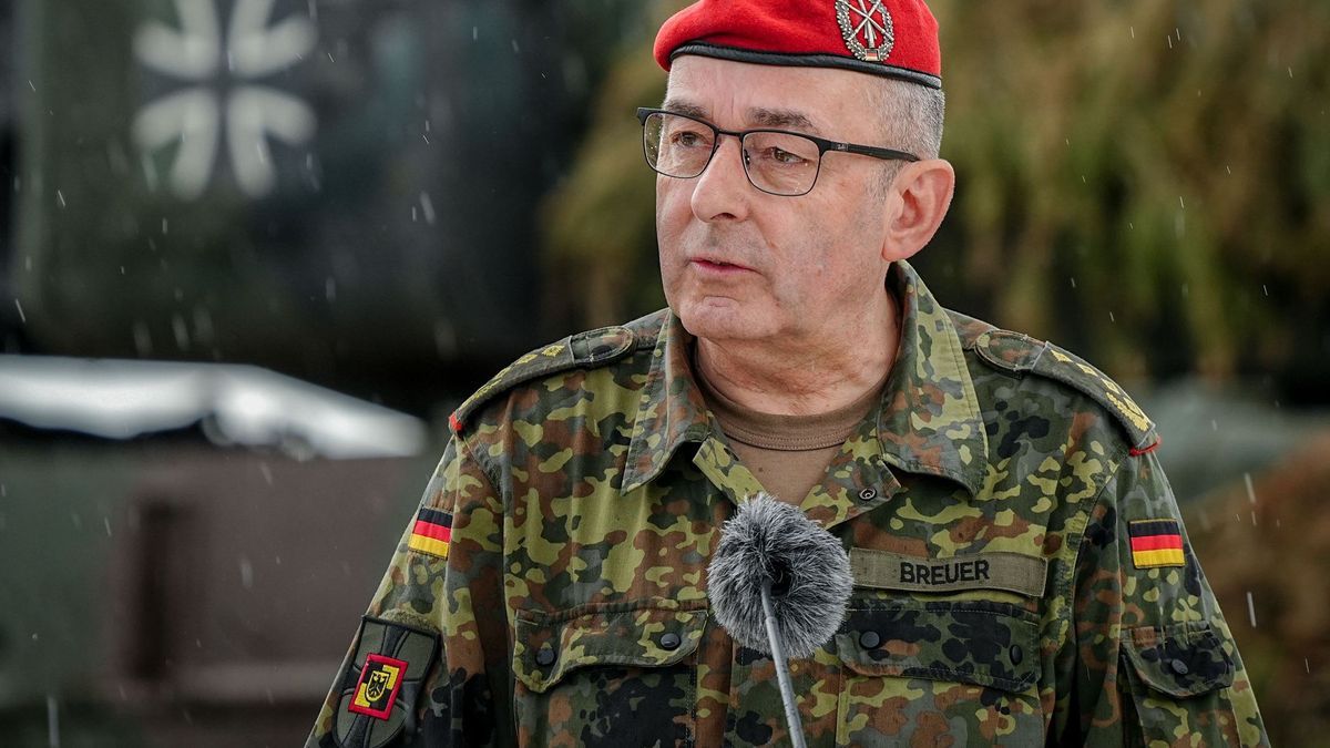Der Generalinspekteur der Bundeswehr, Carsten Breuer, fordert einen wachsenden Etat für die Truppe. 