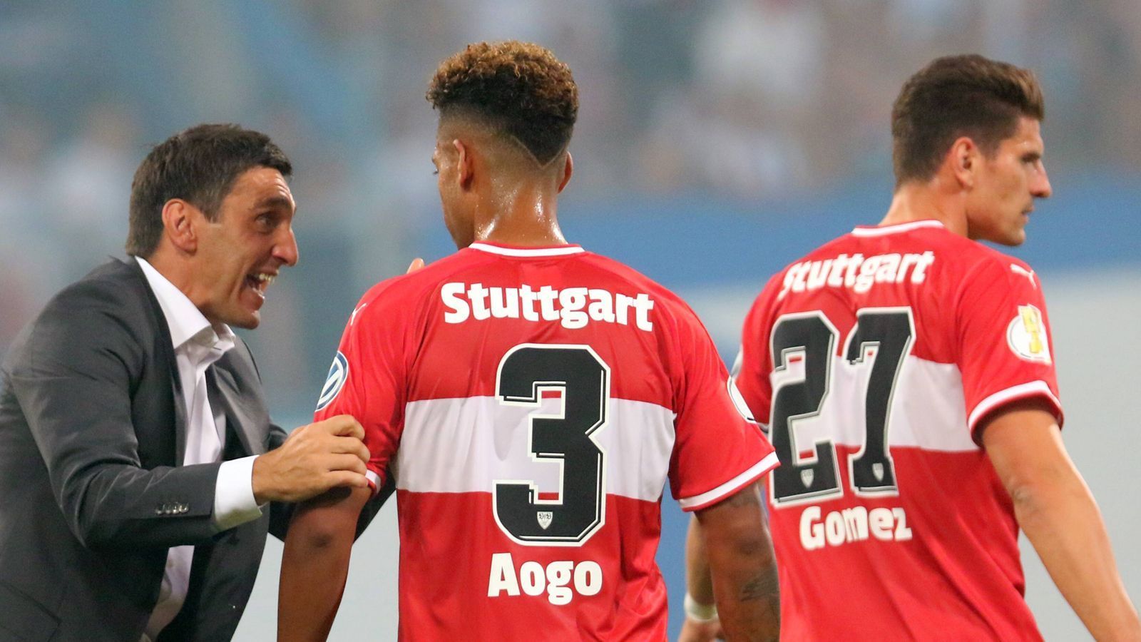 
                <strong>VfB Stuttgart</strong><br>
                Die voraussichtliche Aufstellung beim FSV Mainz (Sonntag, ab 15.30 Uhr): Ron-Robert Zieler - Maffeo, Benjamin Pavard, Holger Badstuber, Emiliano Insua - Gonzalo Castro, Santiago Ascacibar - Christian Gentner, Daniel Didavi - Erik Thommy, Mario Gomez
              