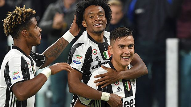 
                <strong>Platz 9: Juventus Turin</strong><br>
                Platz 9: Juventus Turin - 452.000 Trikots pro Jahr.
              