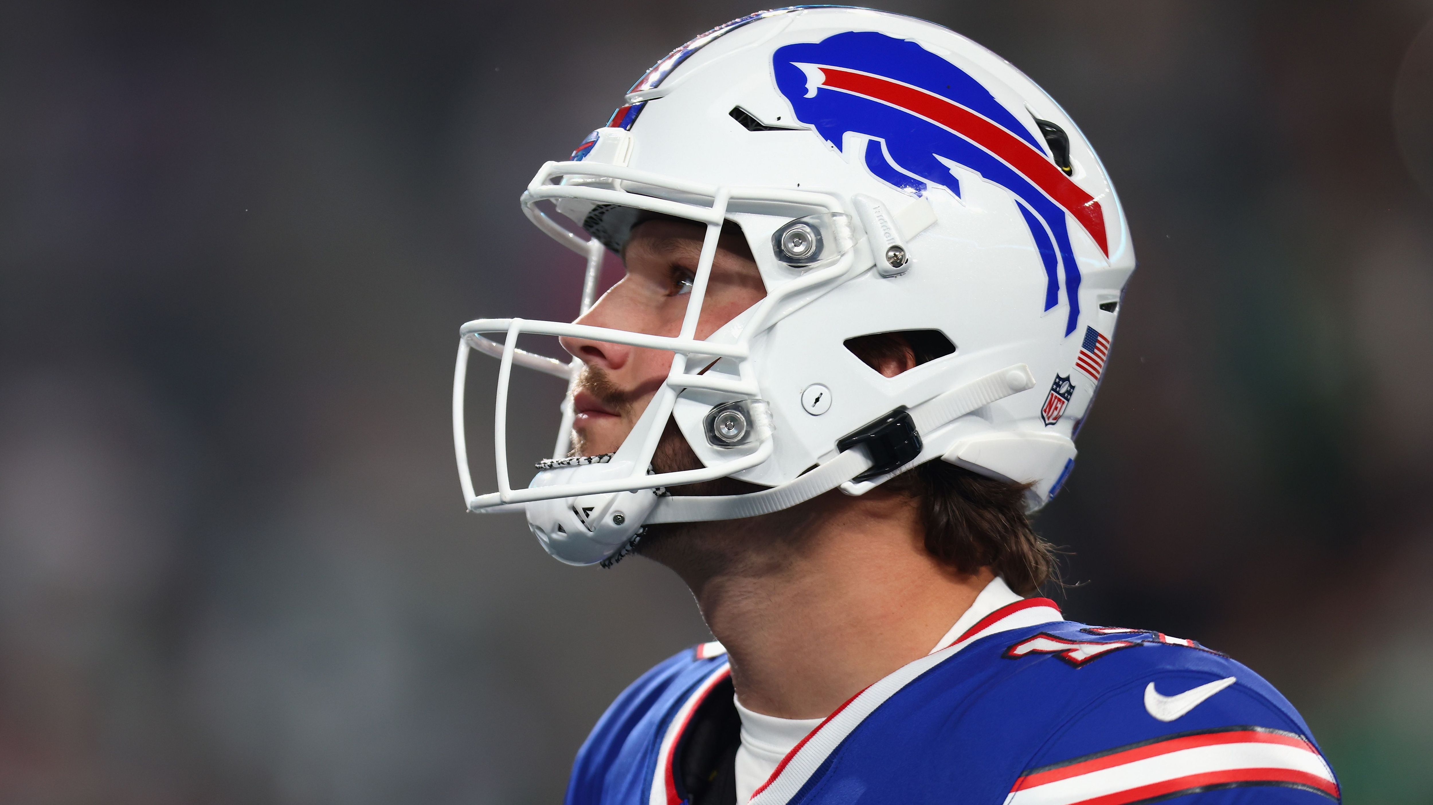 <strong>Josh Allen (Buffalo Bills)</strong><br>Insbesondere Allen fällt negativ dabei auf - und macht den Mark Sanchez. Beim 16:22 rennt er erst in den eigenen Spieler und verliert dadurch den Ball und wirft zudem drei Interceptions. In der Overtime ist nach den unvollständigen Pässen 11 und 12 dann auch für Allen Schluss. Xavier Gipson trägt den Punt in die Endzone der Bills.&nbsp;