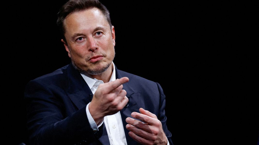 AUTOS-TESLA/SUPERCHARGERS