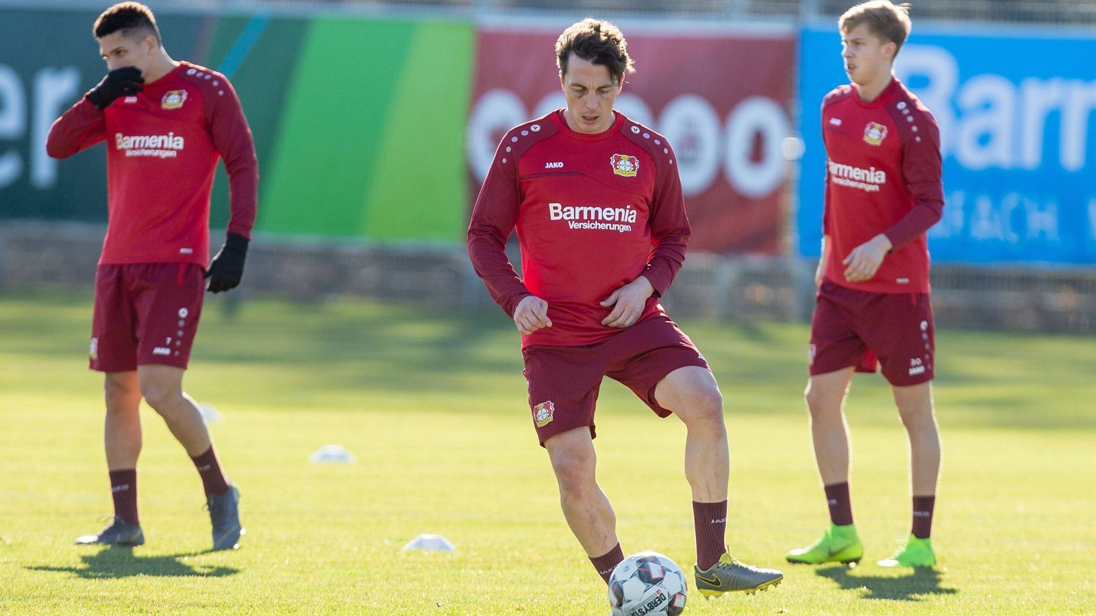 
                <strong>Bayer 04 Leverkusen</strong><br>
                Trainingsauftakt: 1. Juli 2019Trainingslager: 15. - 21. Juli in Zell am See/Kaprun (Österreich)Testspiele: 6. Juli gegen Wuppertaler SV13. Juli Gegner noch nicht bekannt)20. Juli (Gegner noch nicht bekannt)28. Juli (Gegner noch nicht bekannt)4. August (Gegner noch nicht bekannt)
              