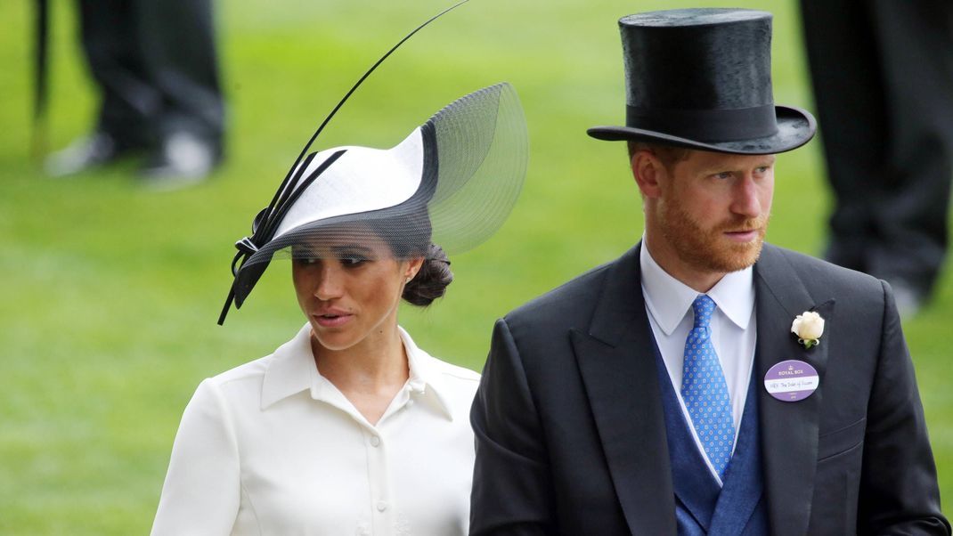 Herzogin Meghan und Prinz Harry haben ihre königliche Anrede offiziell verloren. Alle Infos dazu gibt es hier.