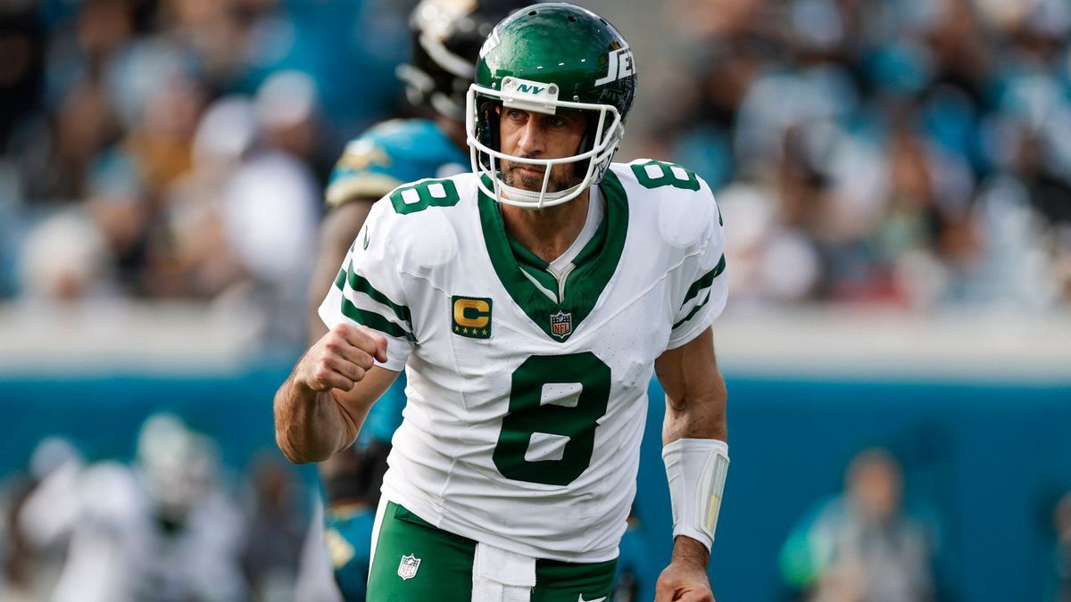 JACKSONVILLE, FL - DECEMBER 15: New York Jets quarterback Aaron Rodgers (8) reacts after throwing a touchdown pass during the game between the Jacksonville Jaguars and the New York Jets on December...