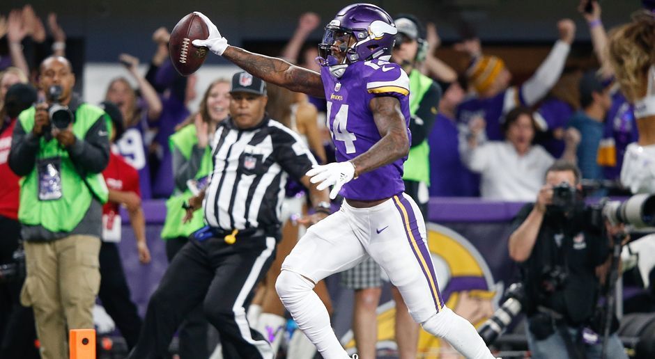 
                <strong>Stefon Diggs (Minnesota Vikings)</strong><br>
                Was war das für eine Wahnsinns-Schlussphase zwischen den Saints und den Vikings. In wortwörtlich allerletzter Sekunde brachte Stefon Diggs das Stadion in Minneapolis zum Überkochen. Sein Touchdown zum Vikings-Sieg war der erste Game-Winning-Touchdown der NFL-Playoff-Geschichte, der bei Ablauf der Uhr erzielt wurde.
              