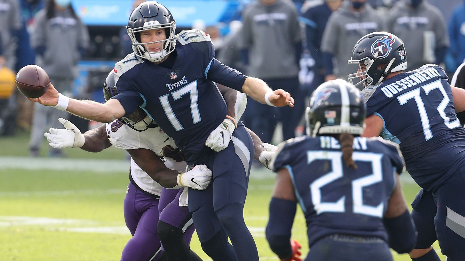 
                <strong>Platz 28 (geteilt): Tennessee Titans</strong><br>
                &#x2022; <strong>0,413 - </strong>21 Siege, 30 Niederlagen, 1 Unentschieden -<br>&#x2022; Restliche Spiele: @Steelers, vs. 49ers, vs. Dolphins, @Texans<br>
              
