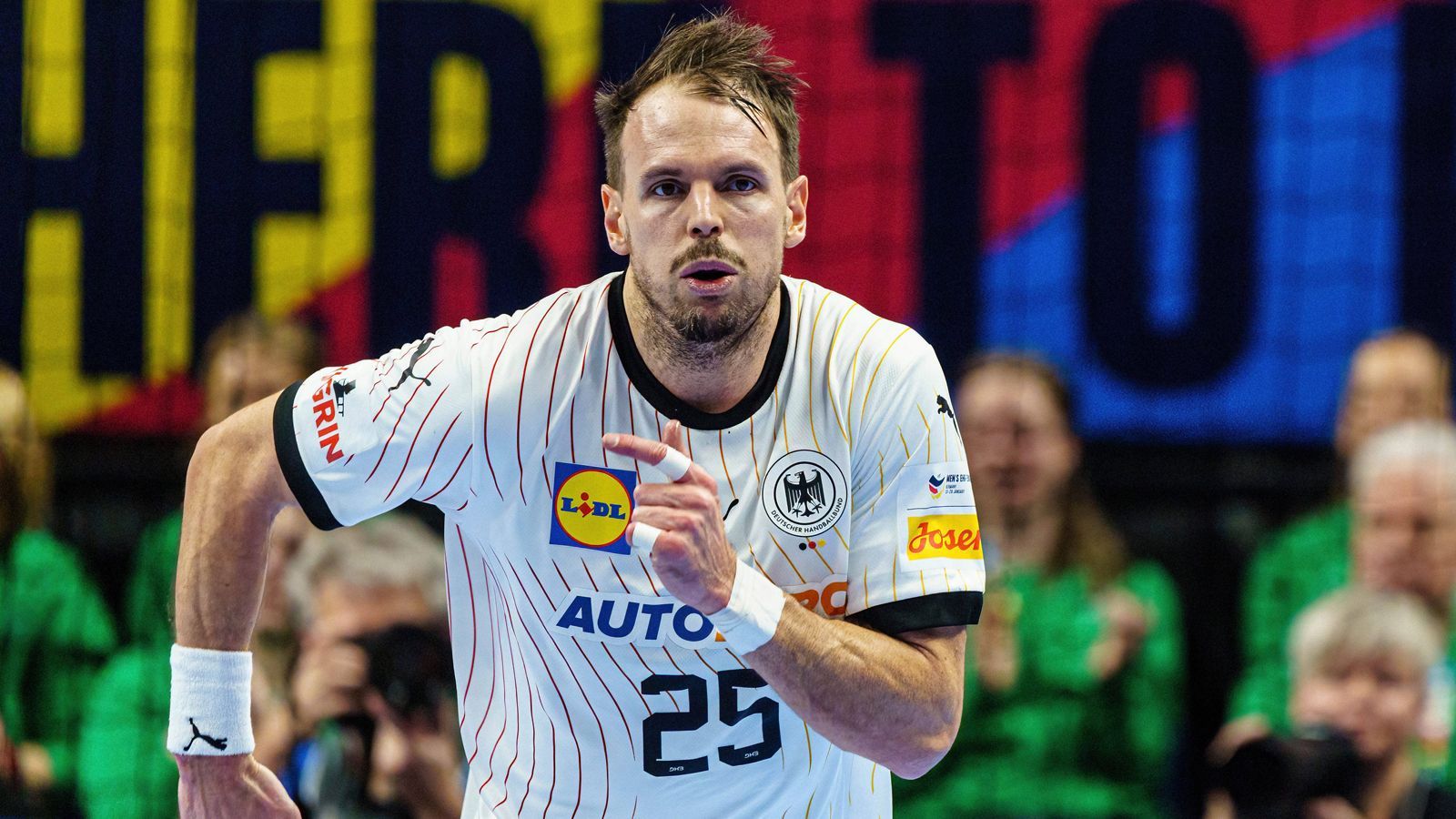 <strong>Kai Häfner (TVB Stuttgart)</strong><br>Monatsgehalt: 25.000 Euro