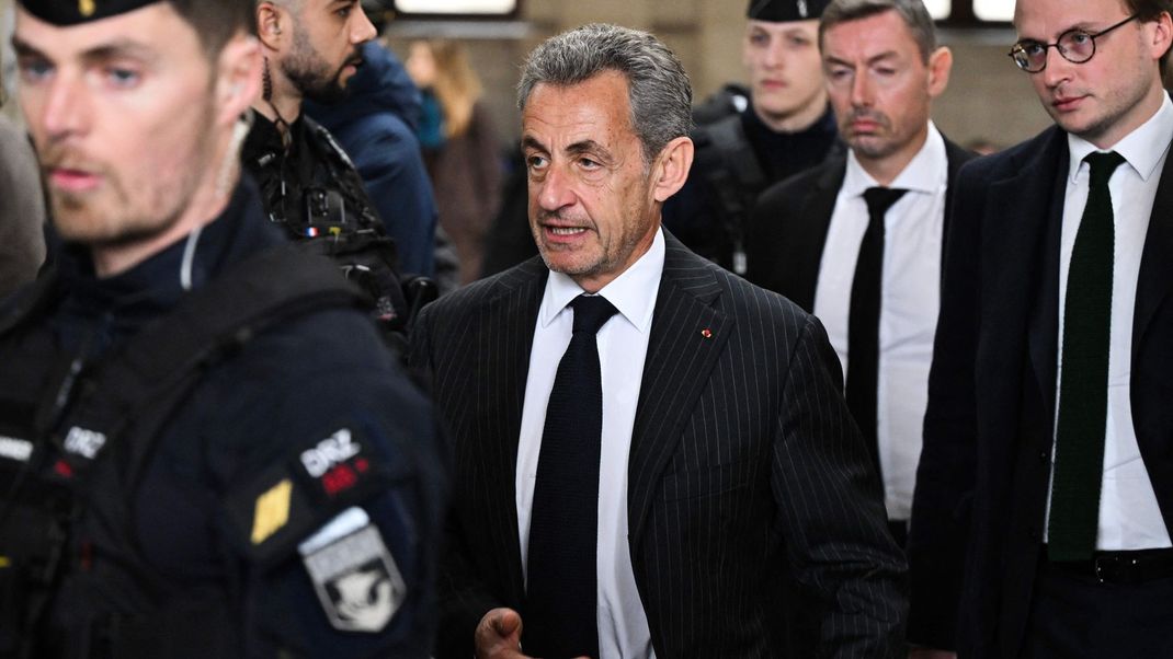 Vor Gericht kassiert der Ex-Präsident Sarkozy eine herbe Niederlage.