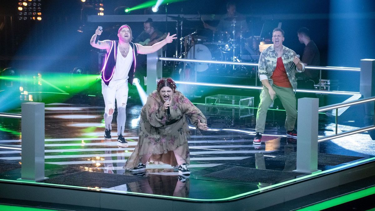 Iman Rashay, Chris Chalmers und Raphael Merlin performen in den Battles von "The Voice of Germany" 2024