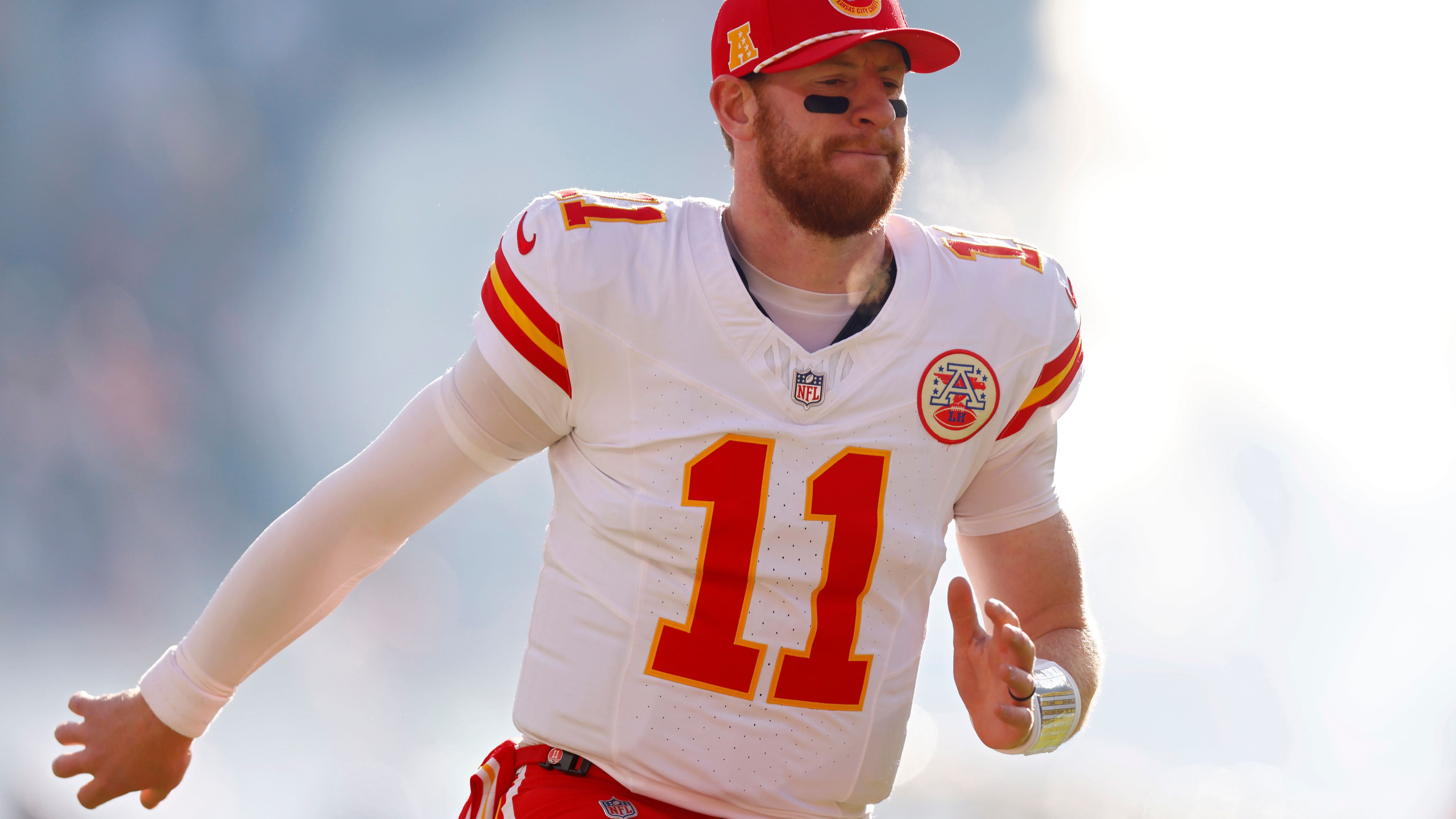 <strong>Carson Wentz (Kansas City Chiefs)</strong><br>... Auch Carson Wentz, Champion der Saison 2017, sucht eine neue Herausforderung, nachdem er mit den Kansas City Chiefs seinen zweiten Ring als Backup verpasst hat. Auch der zweite Pick des Draft 2016 könnte laut "ESPN" bei den Browns landen. In KC gab er sich zuletzt mit 3,325 Millionen US-Dollar Jahresgehalt zufrieden.