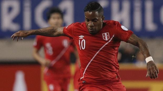 
                <strong>farfan</strong><br>
                Jefferson Farfan: Stärke 80
              