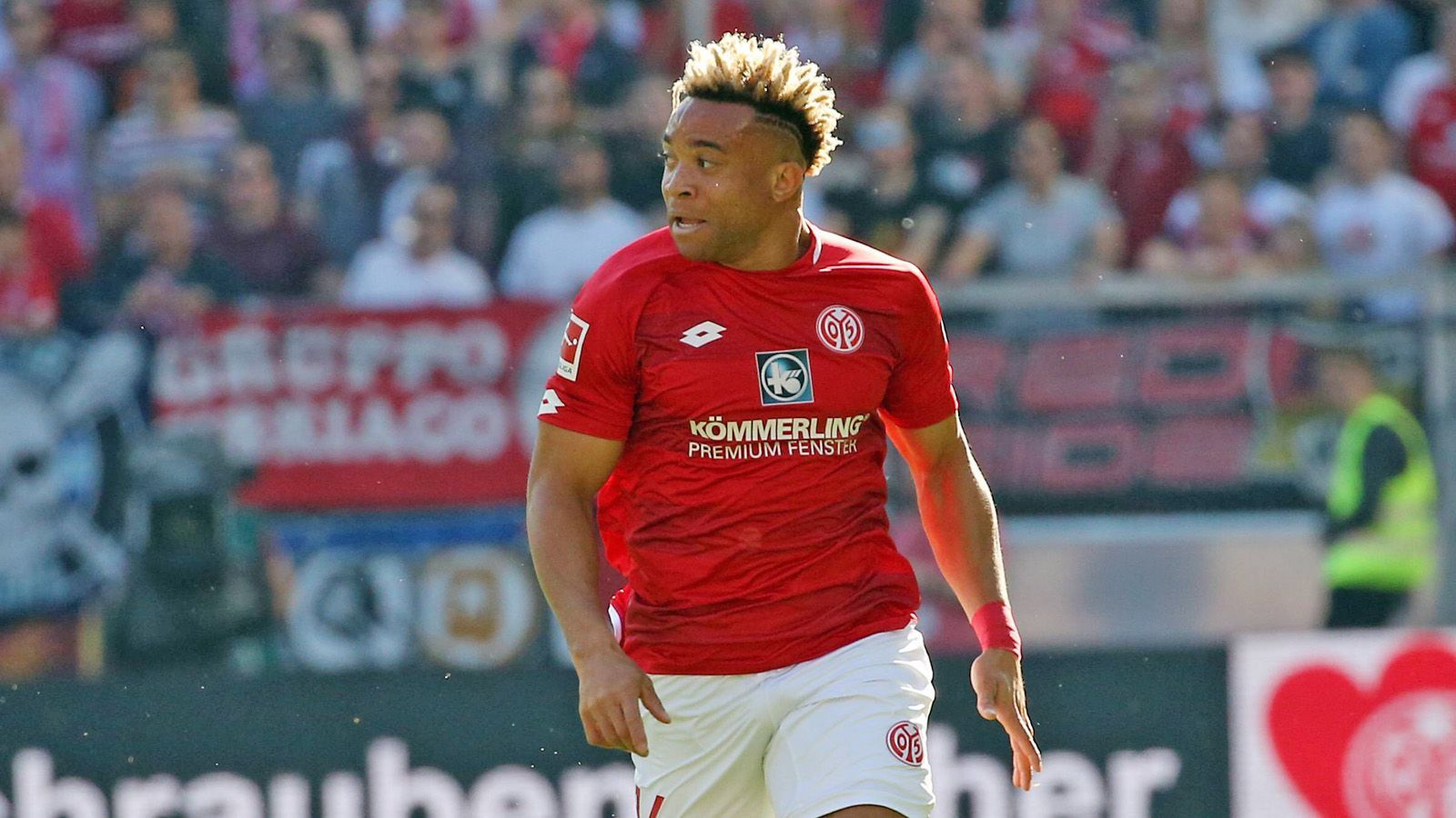 
                <strong>Pierre Kunde (FSV Mainz 05)</strong><br>
                Nationalmannschaft: KamerunLänderspiele: 5Länderspieltore: 0Position: zentrales Mittelfeld
              