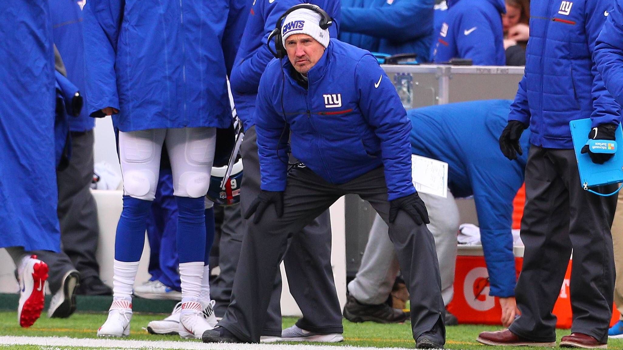 <strong>Steve Spagnuolo</strong><br>Steve Spagnuolo und Reid verbindet eine besondere Historie. Von 1999 bis 2006 arbeitete er in verschiedenen Positionen unter Reid bei den Eagles, später bekleidete er zwei Cheftrainer-Stellen - von 2009 bis 2011 bei den Rams, dazu 2017 als Interimscoach bei den Giants. Seit 2019 ist er mit Reid wiedervereint, als Defensive Coordinator bei den Chiefs.